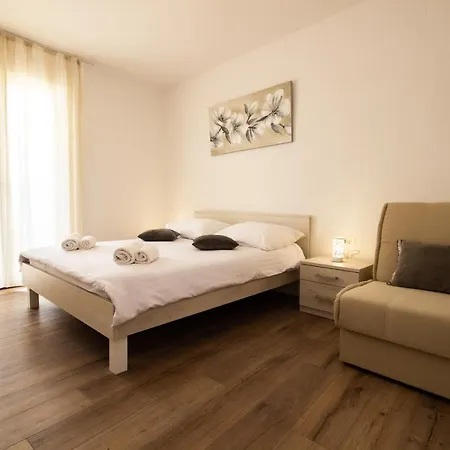 Zdenka Apartment Rabac Exterior photo